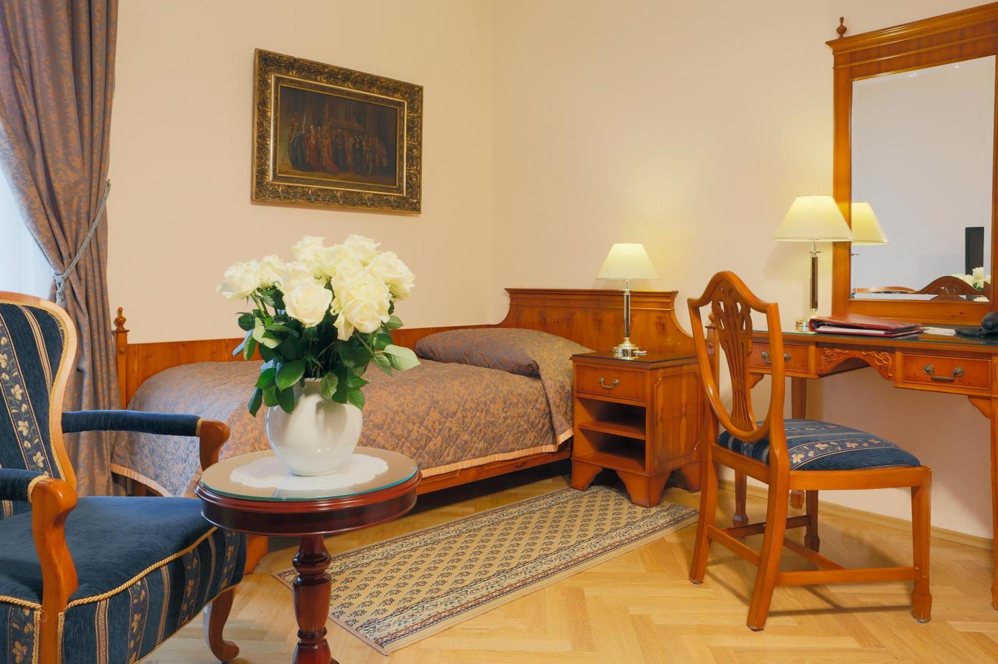 Bristol Vila Tereza Karlovy Vary Kültér fotó